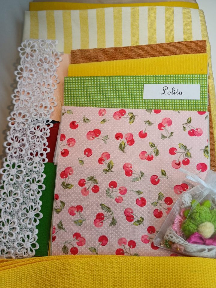 kit-nanas-lolita